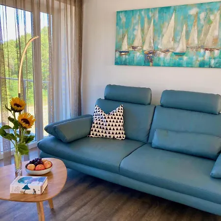 Ein Katzensprung Zum - 3 Zi, 2 Baeder, Balkon Apartmán Binz