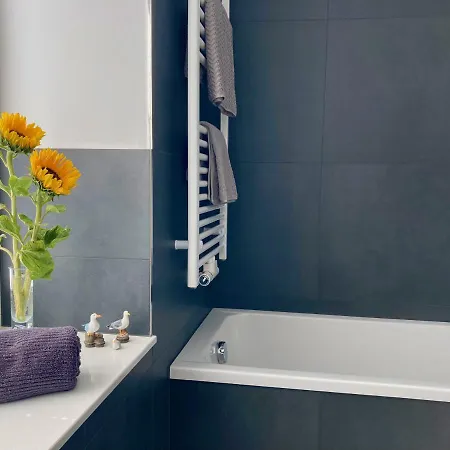 Apartamento Ein Katzensprung Zum - 3 Zi, 2 Baeder, Balkon *