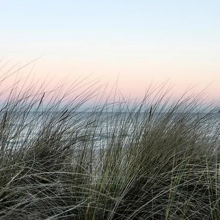 Ein Katzensprung Zum - 3 Zi, 2 Baeder, Balkon Apartamento